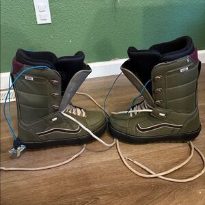 Vans Hi Performance Snowboard Boots